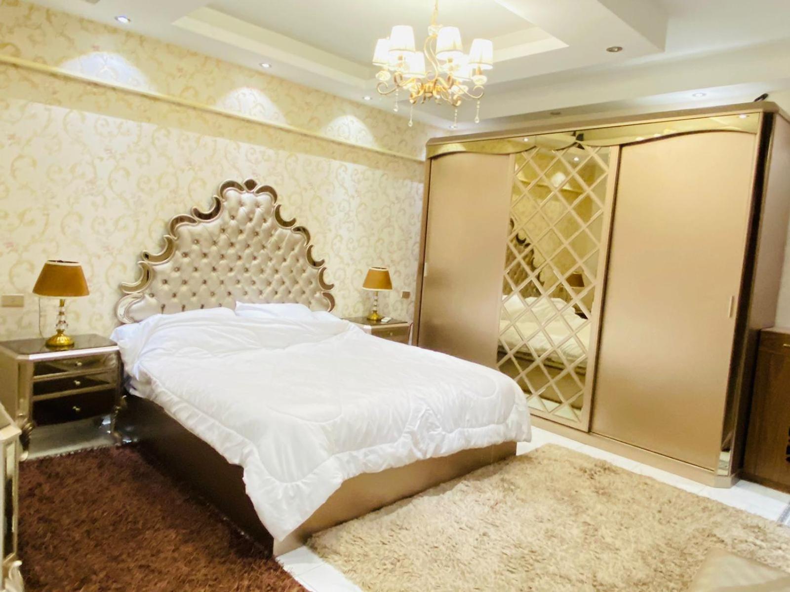 مفروش للإيجار الشهري او اليومي بـ ميدان المساحة الدقي Apartment *