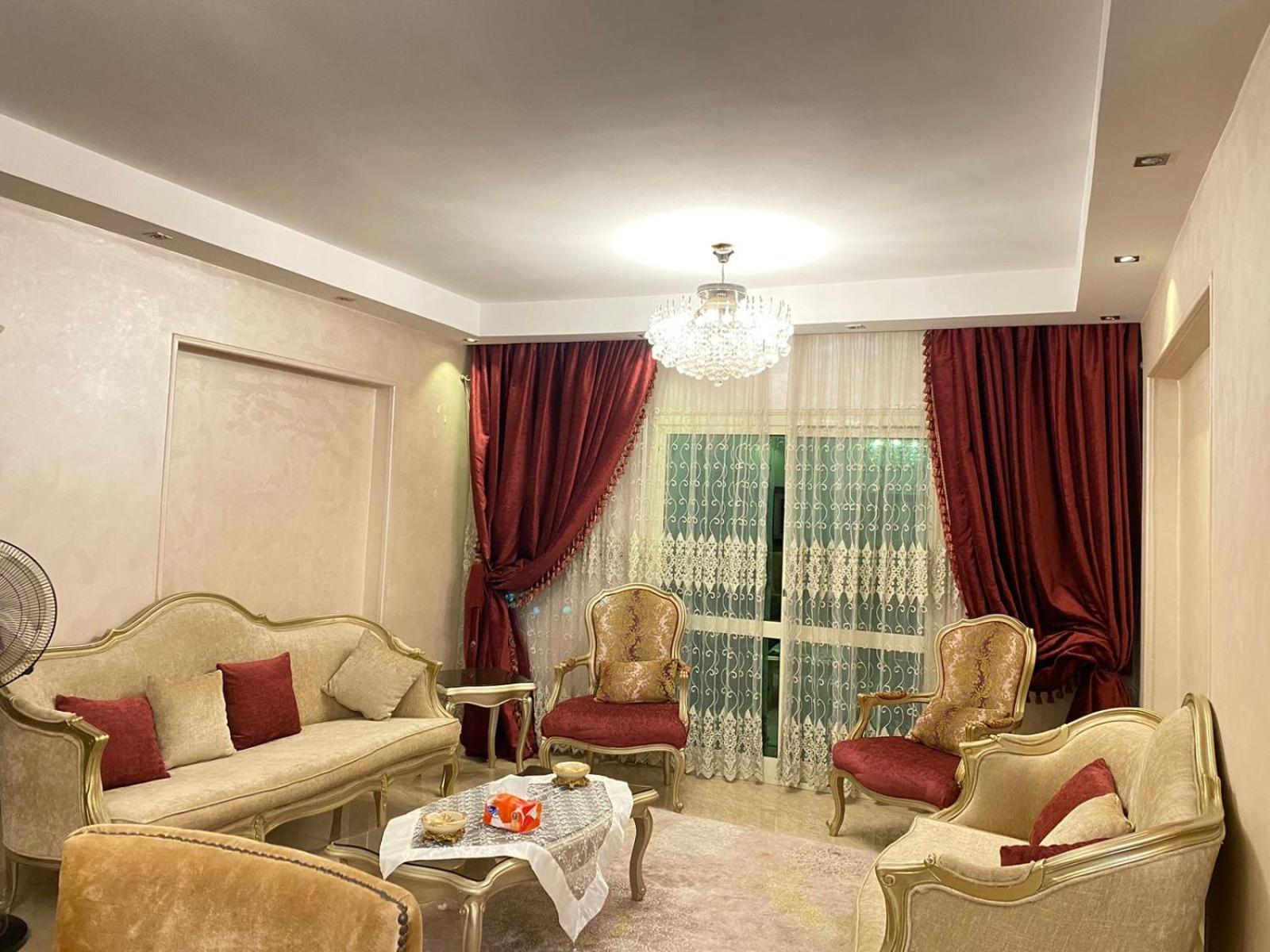 مفروش للإيجار الشهري او اليومي بـ ميدان المساحة الدقي Apartment *