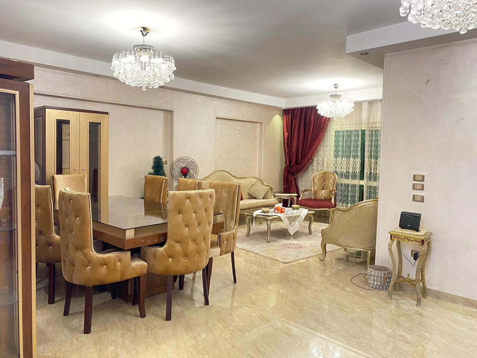 مفروش للإيجار الشهري او اليومي بـ ميدان المساحة الدقي Cairo